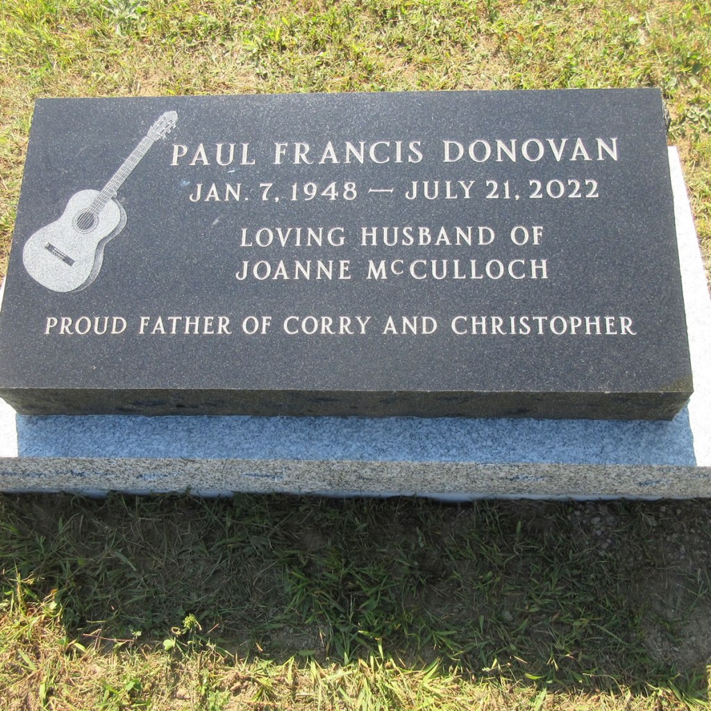 View slanted or pillow markers